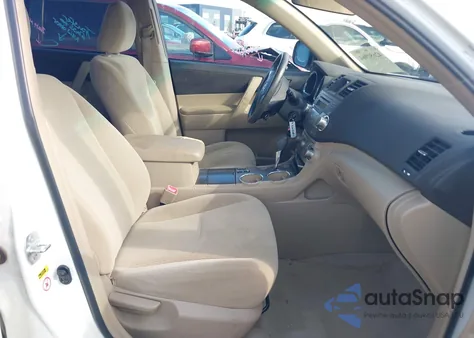 2010 Toyota Highlander from USA, damaged, VIN 5TDZA3EH0AS007095